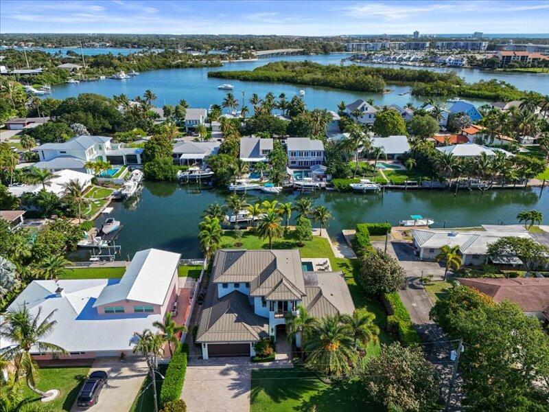 YACHT CLUB ESTATES - Residential