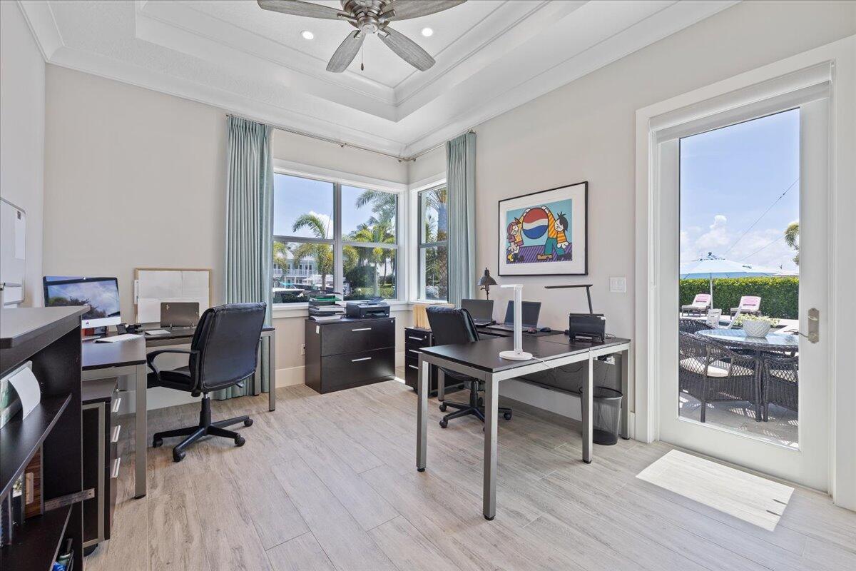 YACHT CLUB ESTATES - Residential
