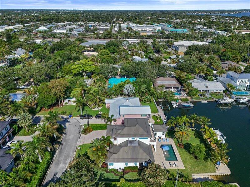 YACHT CLUB ESTATES - Residential