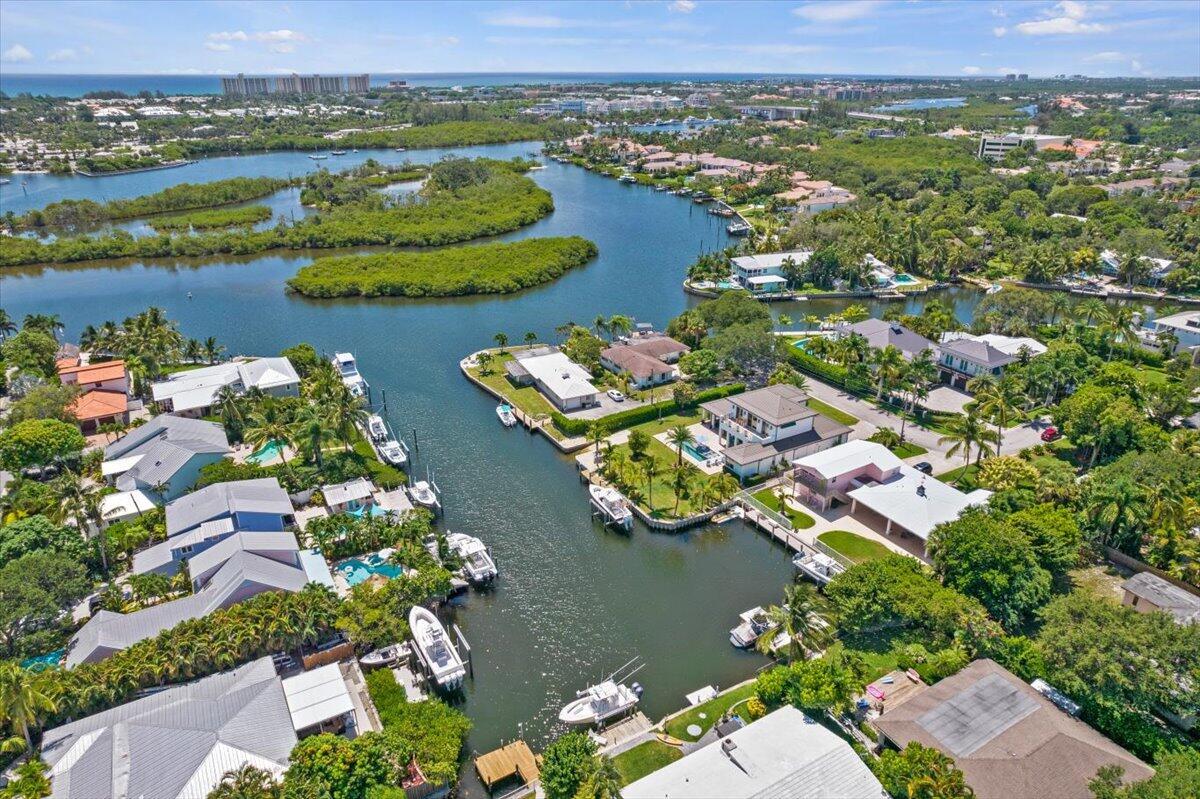 YACHT CLUB ESTATES - Residential