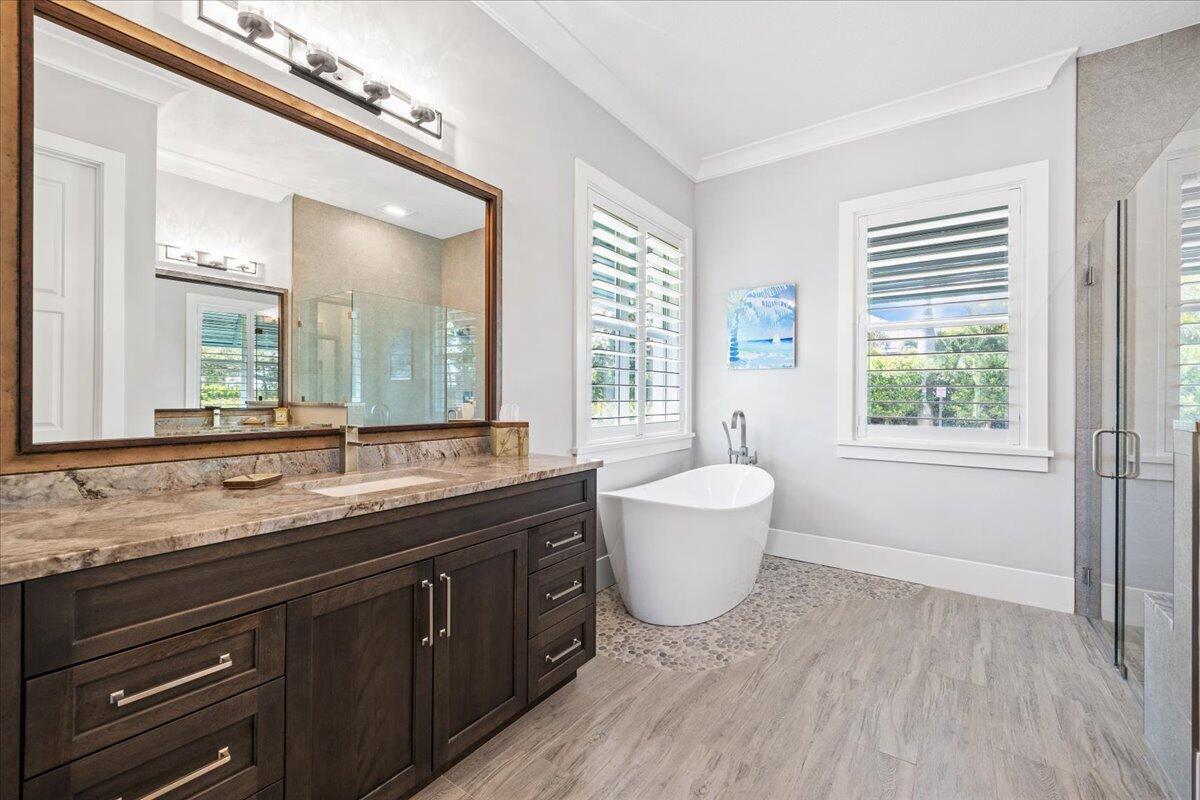 YACHT CLUB ESTATES - Residential