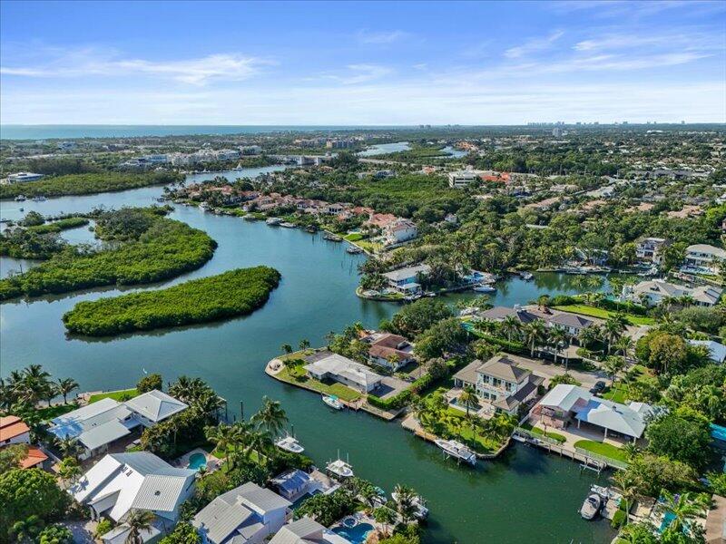 YACHT CLUB ESTATES - Residential