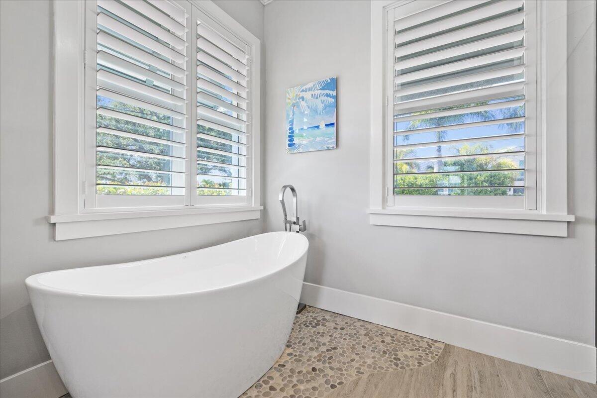 YACHT CLUB ESTATES - Residential