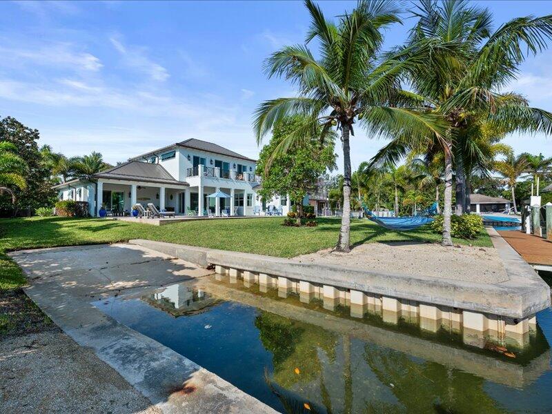 YACHT CLUB ESTATES - Residential