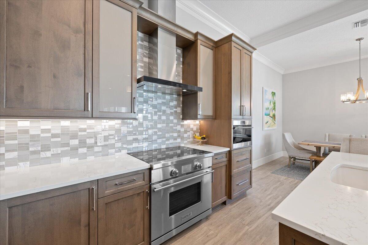 YACHT CLUB ESTATES - Residential
