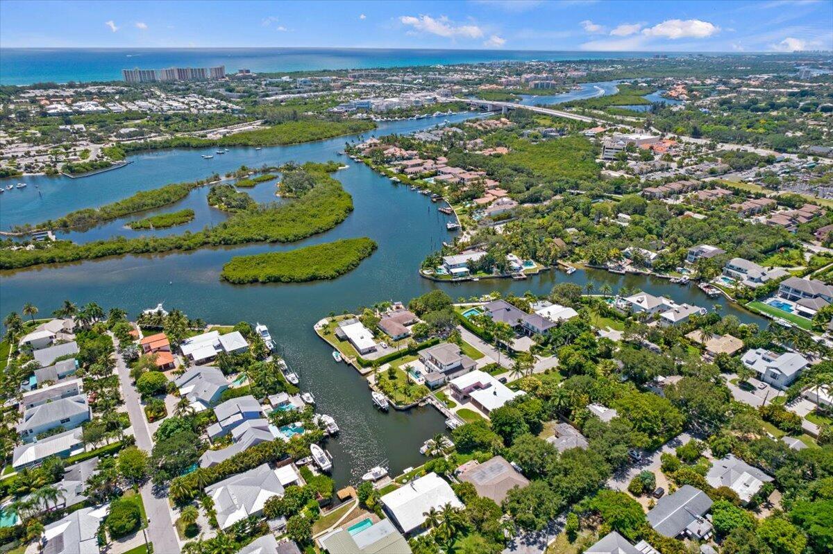 YACHT CLUB ESTATES - Residential