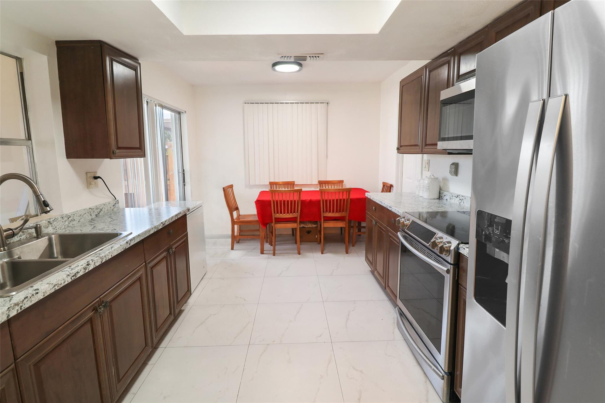 PARADISE GARDENS - Residential