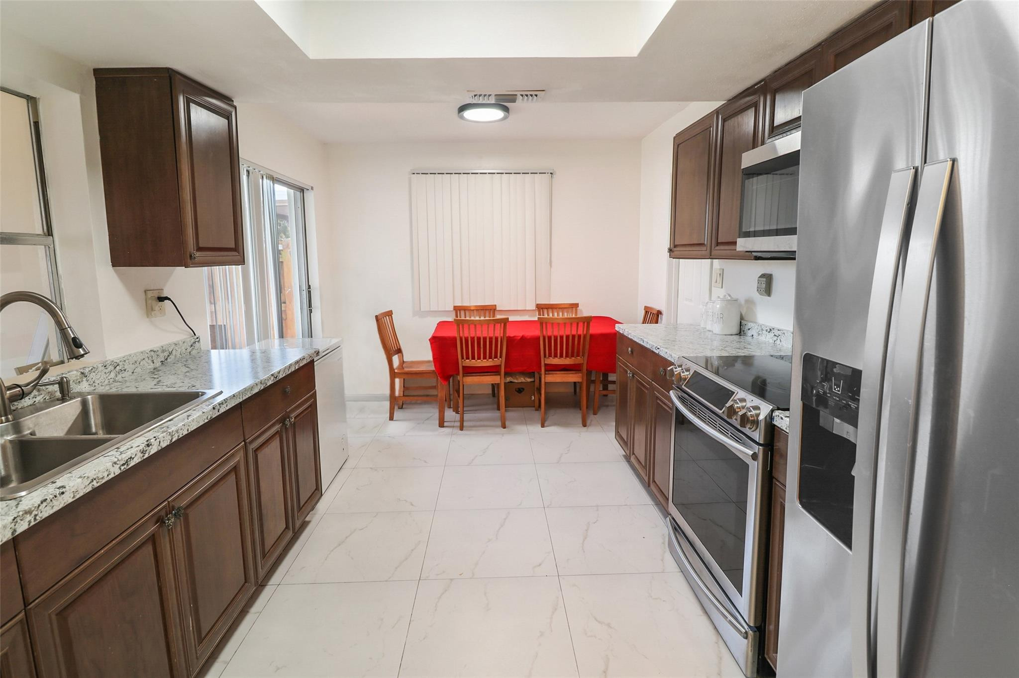 PARADISE GARDENS - Residential