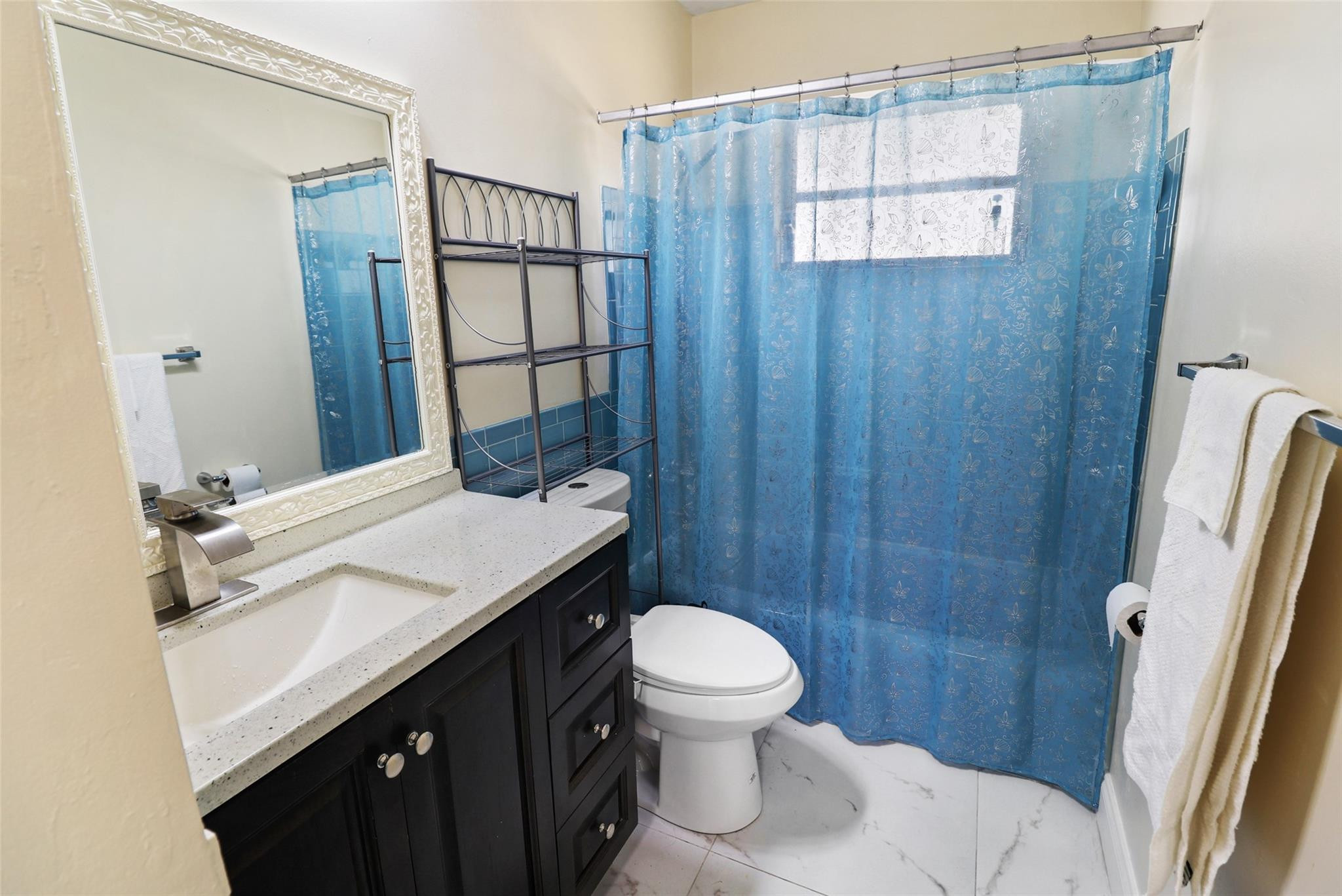 PARADISE GARDENS - Residential