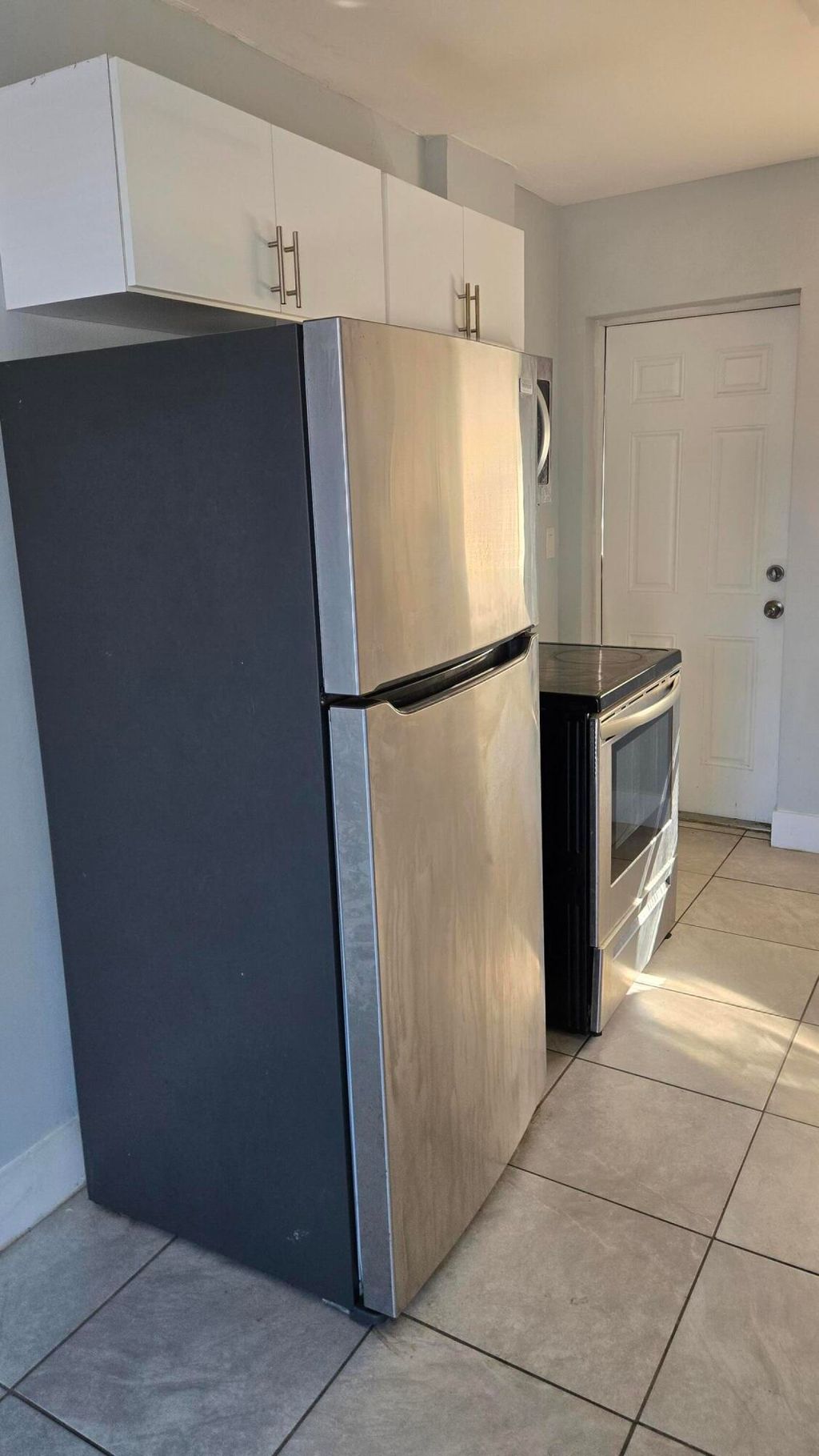 Photo of 1407 E Avenue E #B, Fort Pierce, FL 34950 (MLS # R11160301)