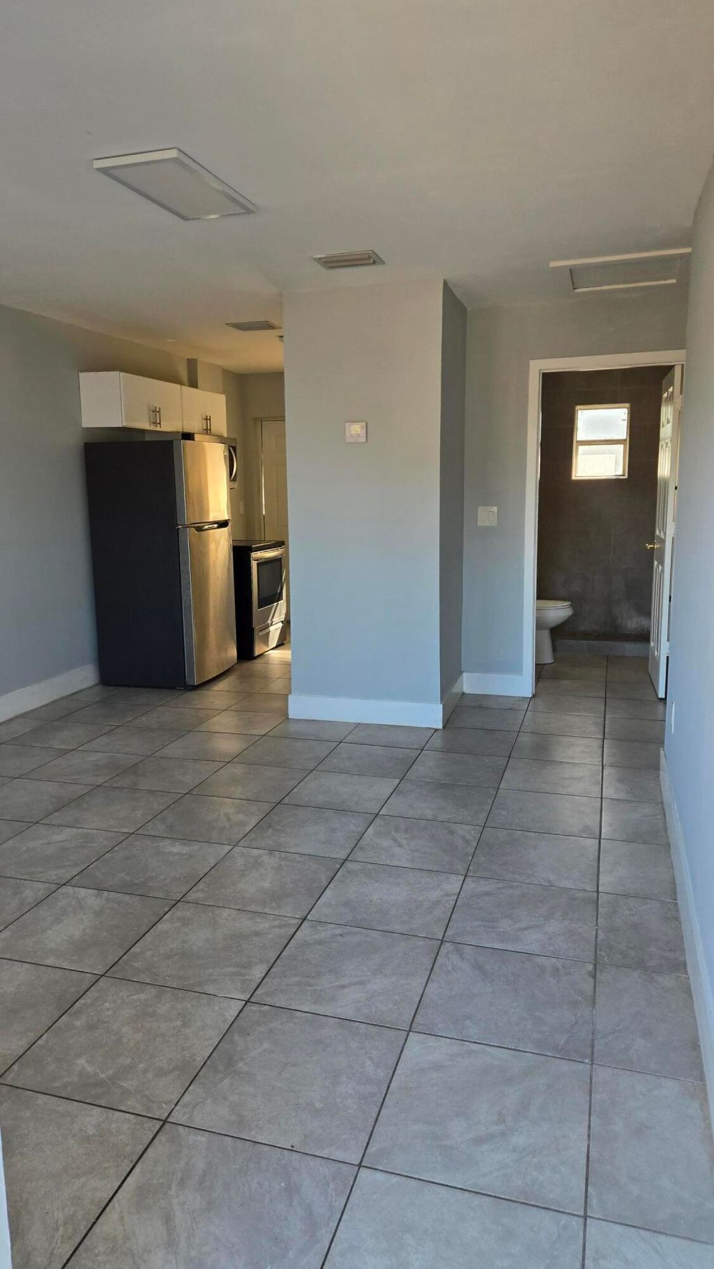 Photo of 1407 E Avenue E #B, Fort Pierce, FL 34950 (MLS # R11160301)