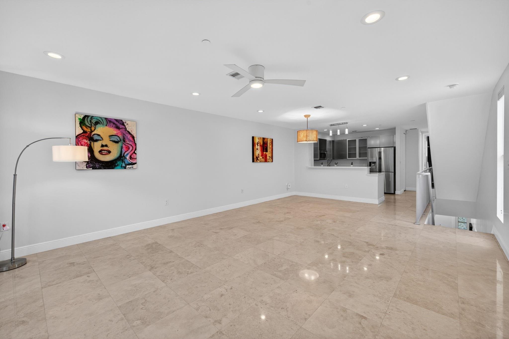 824 NE 19th Ave
