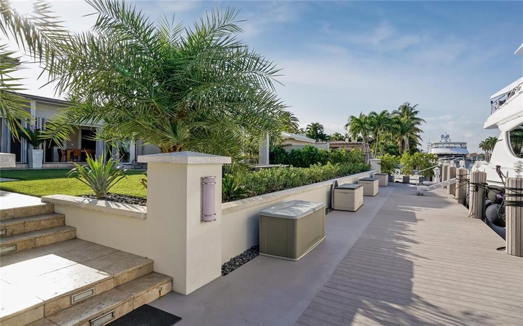 Del Lago Isle 42-2 B - Residential