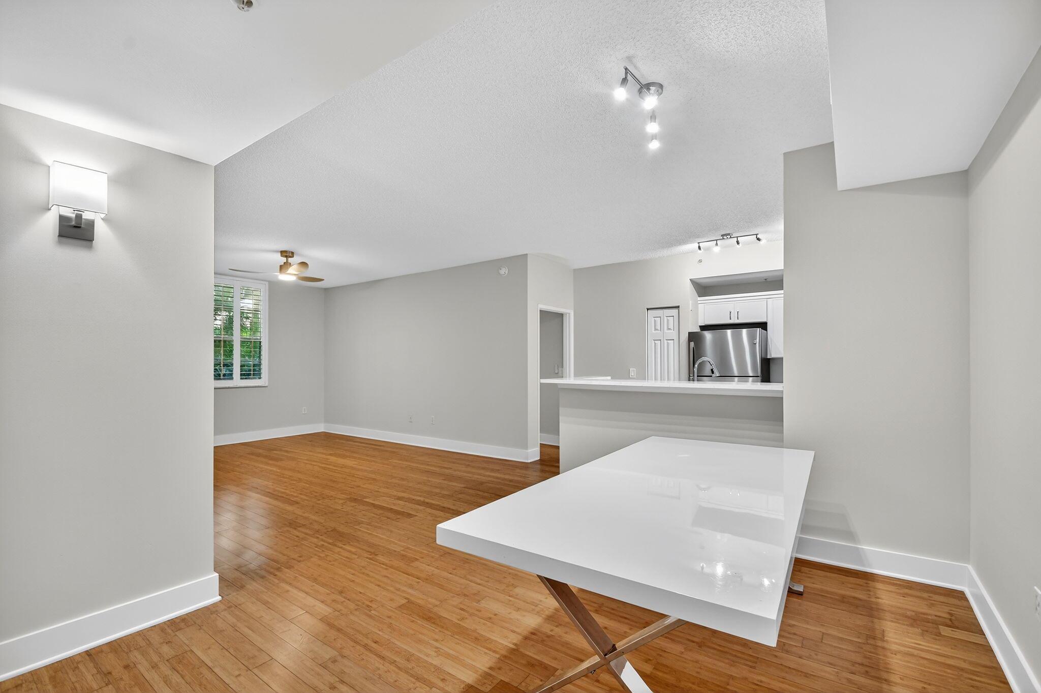 COURTYARDS IN CITYPLACE C - Residential Lease