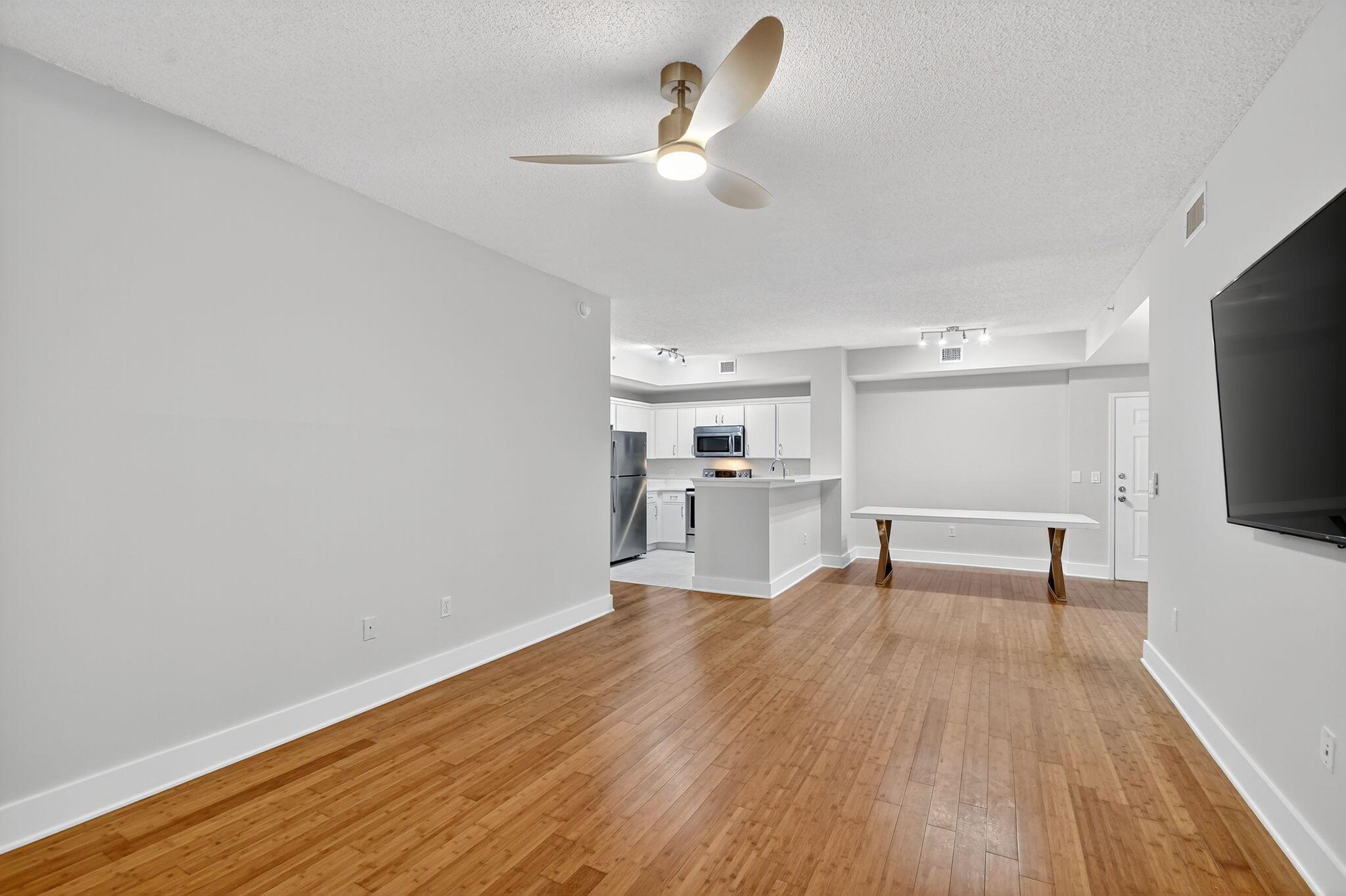 COURTYARDS IN CITYPLACE C - Residential Lease