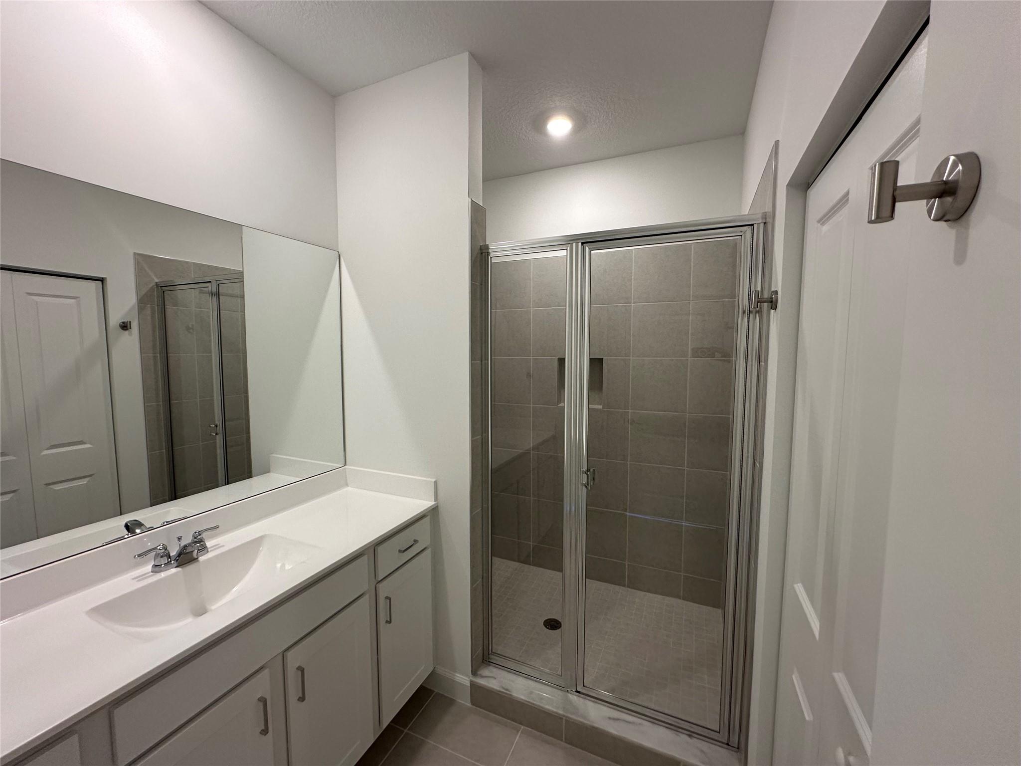 VERANDA PLAT NO. 9 - Residential Lease