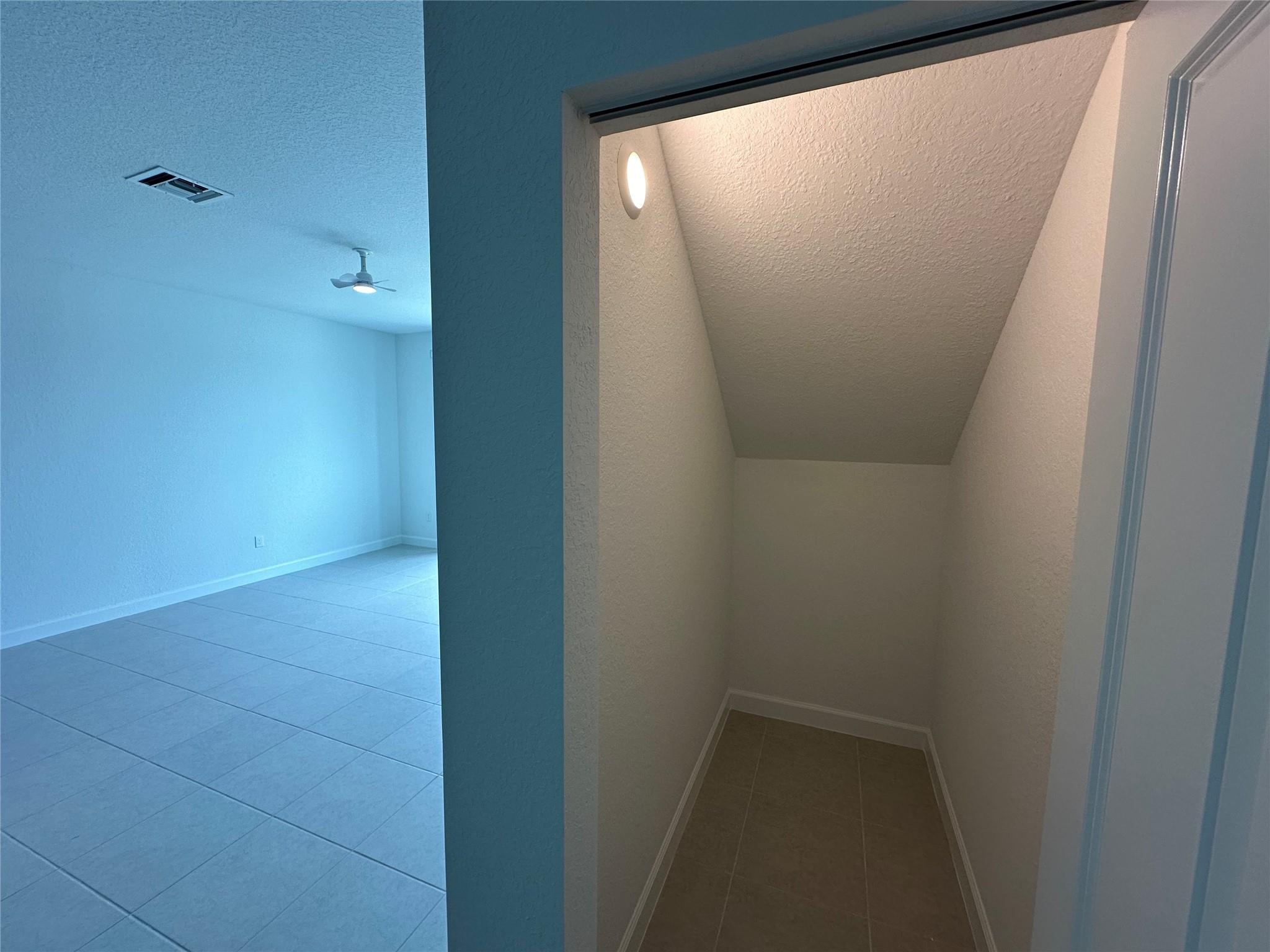 VERANDA PLAT NO. 9 - Residential Lease