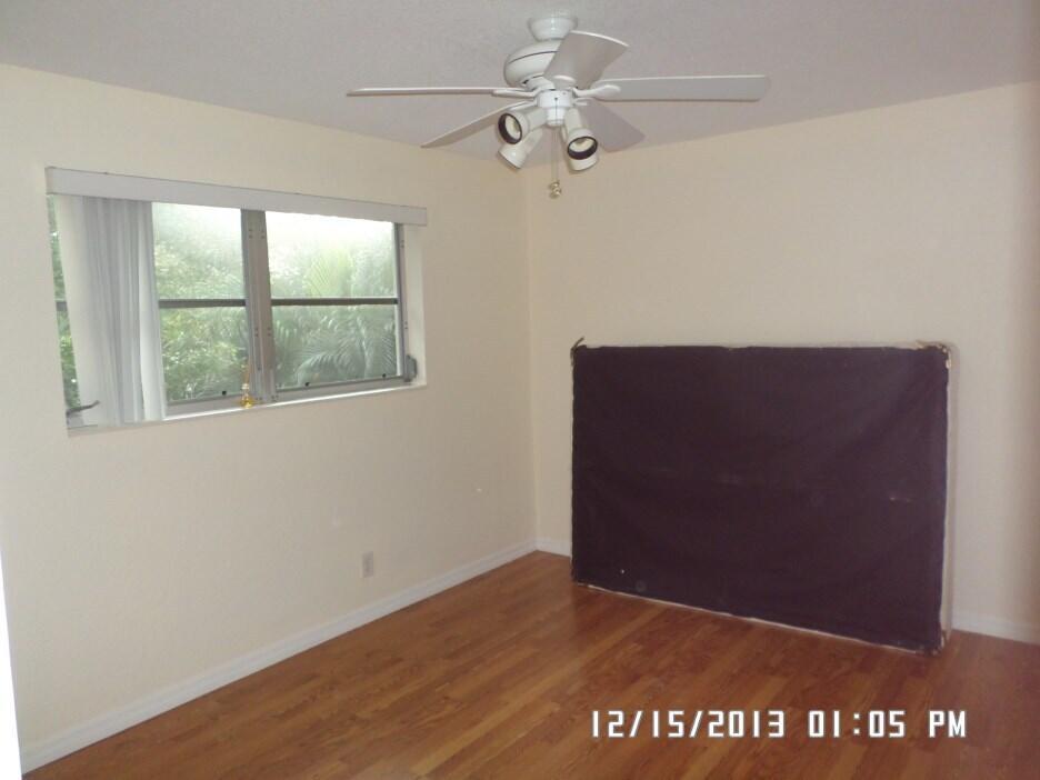 201 S J Street 8