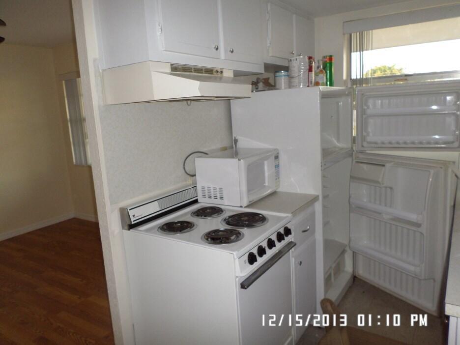 201 S J Street 8