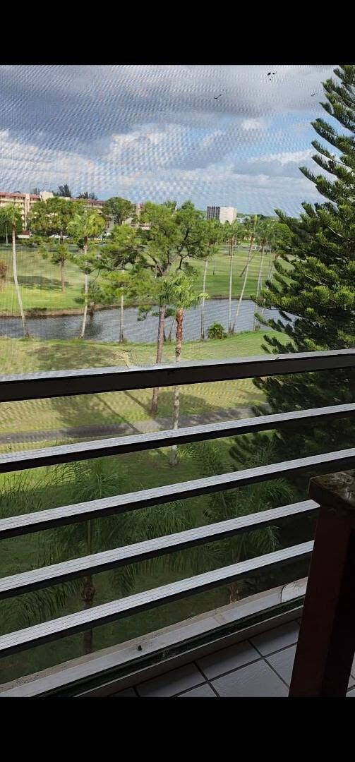 POINCIANA PLACE CONDO 1,2 - Residential