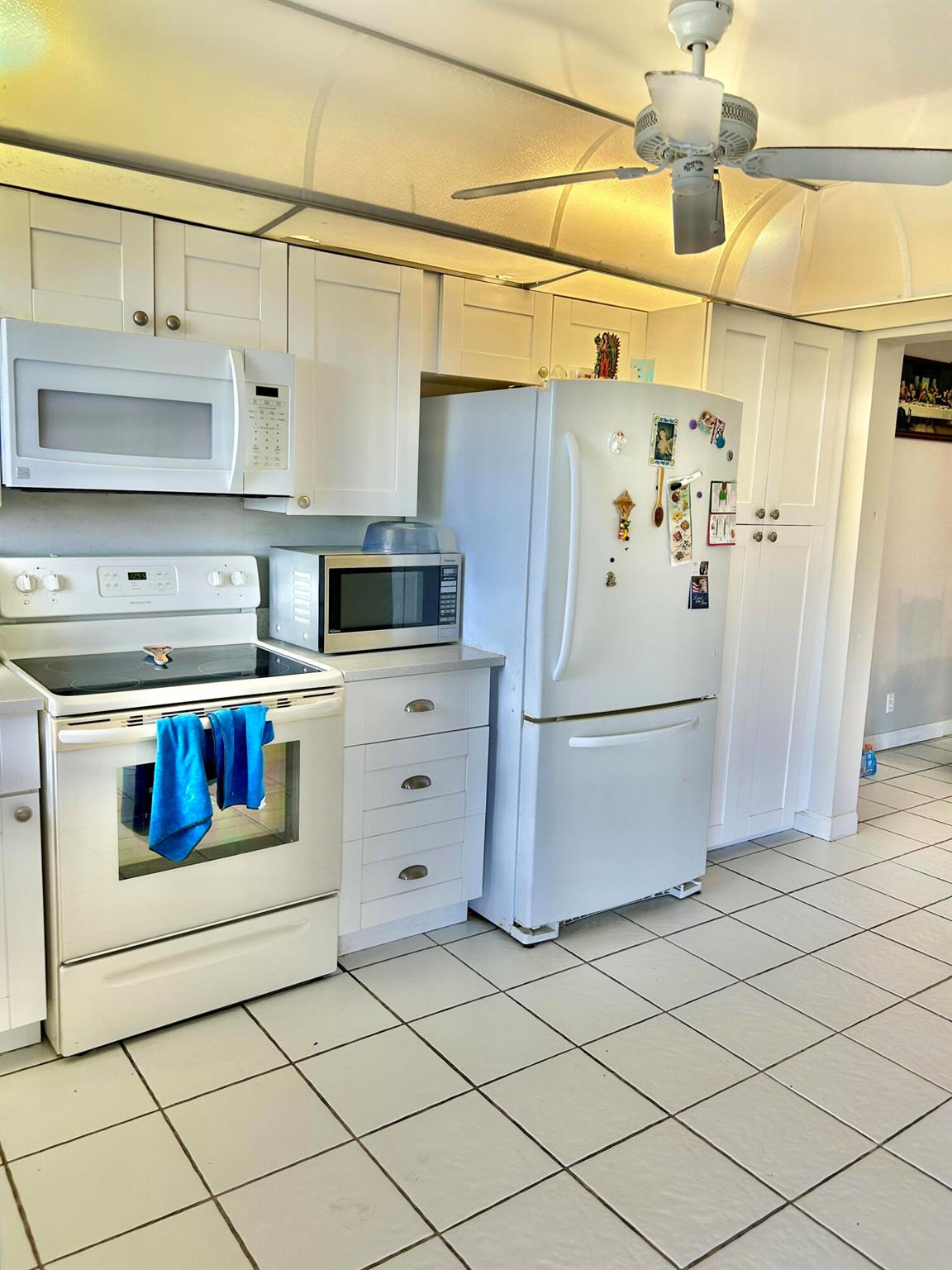POINCIANA PLACE CONDO 1,2 - Residential
