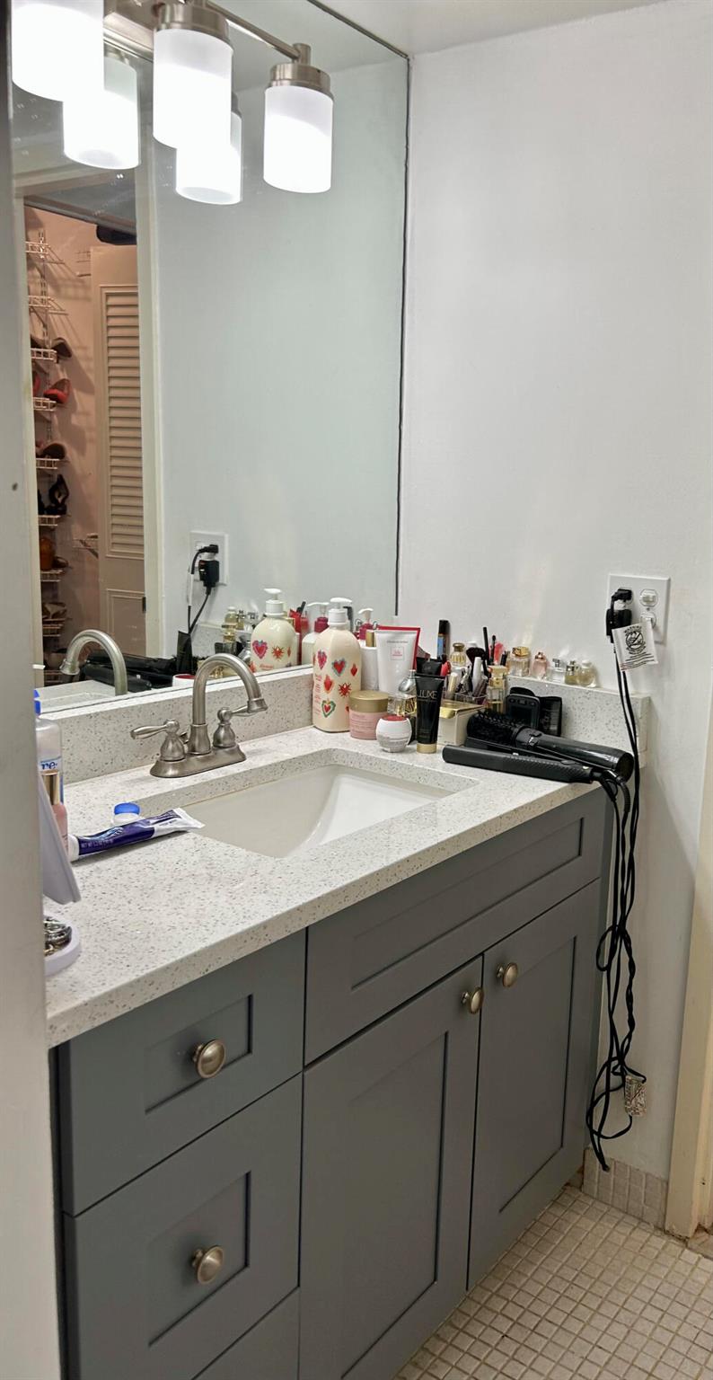 POINCIANA PLACE CONDO 1,2 - Residential