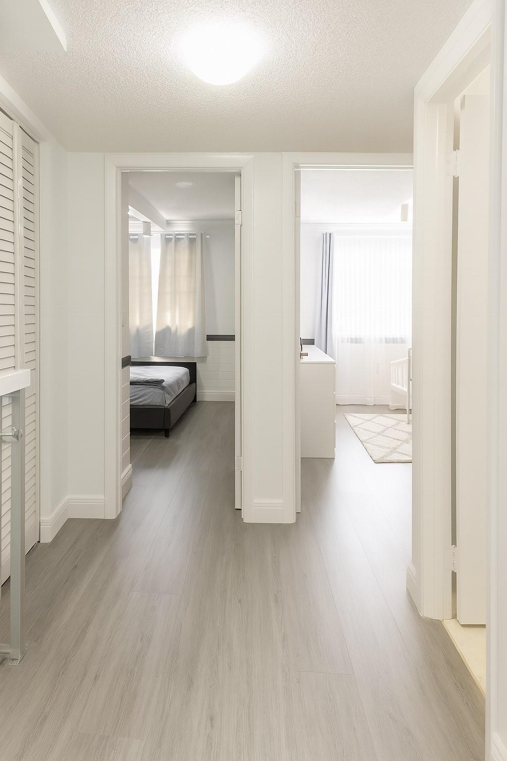 Brentwood Townhouse - Residential