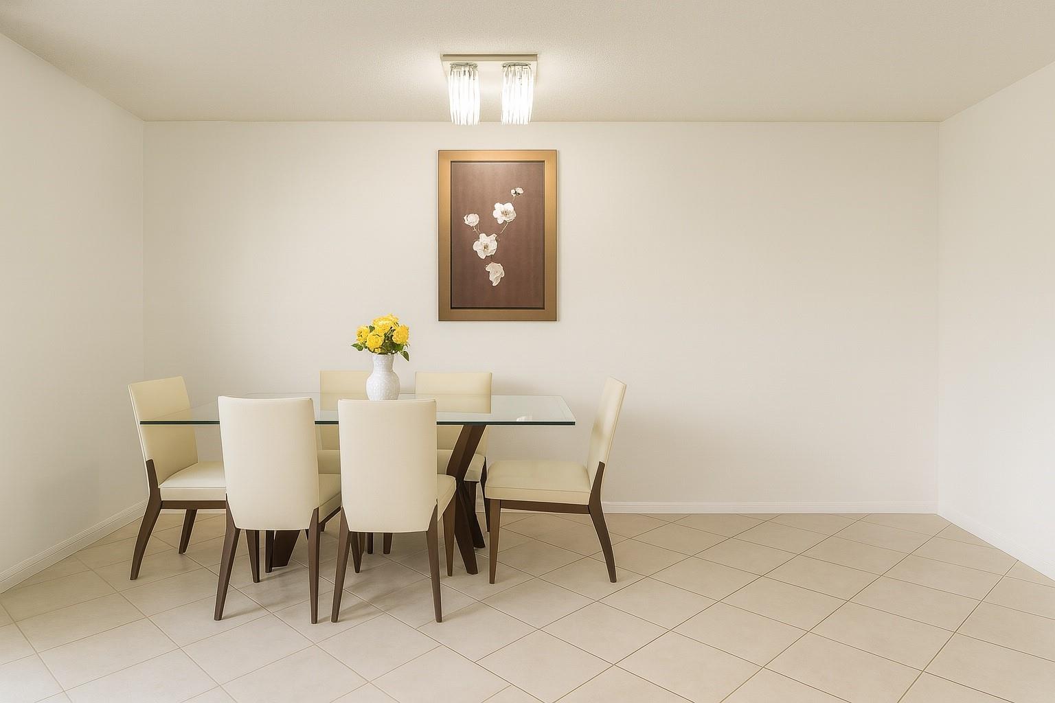 Brentwood Townhouse - Residential