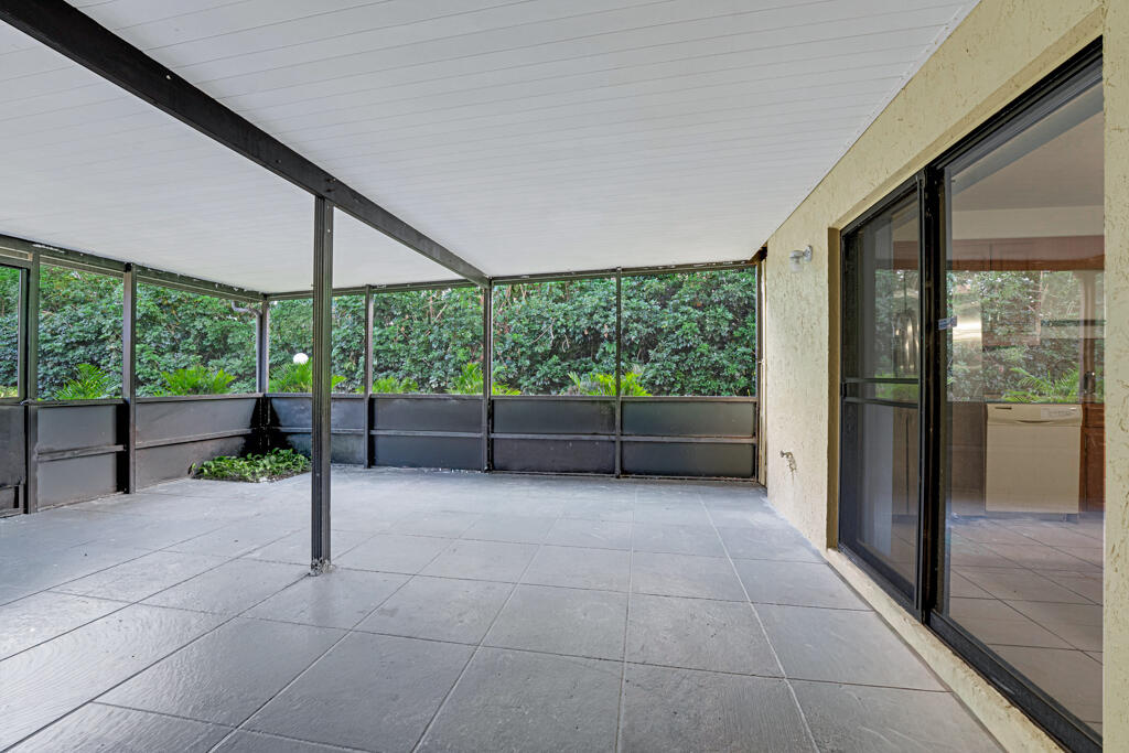 VILLAGE OF TURNBERRY PH II - Residential