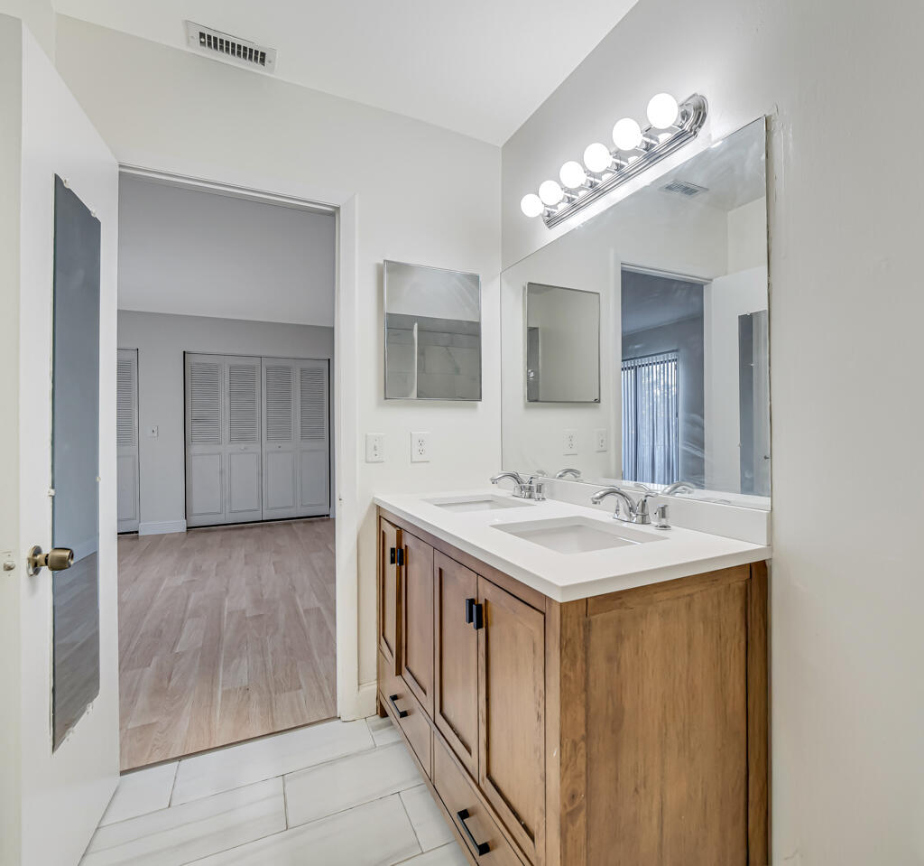 VILLAGE OF TURNBERRY PH II - Residential