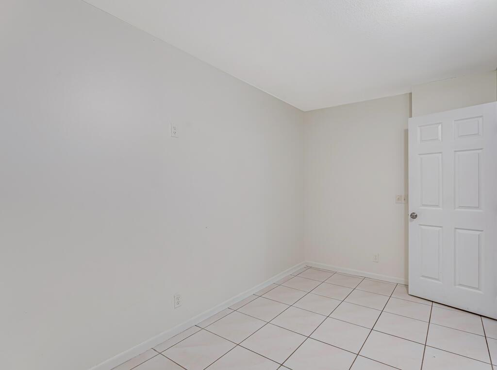 VILLAGE OF TURNBERRY PH I - Residential