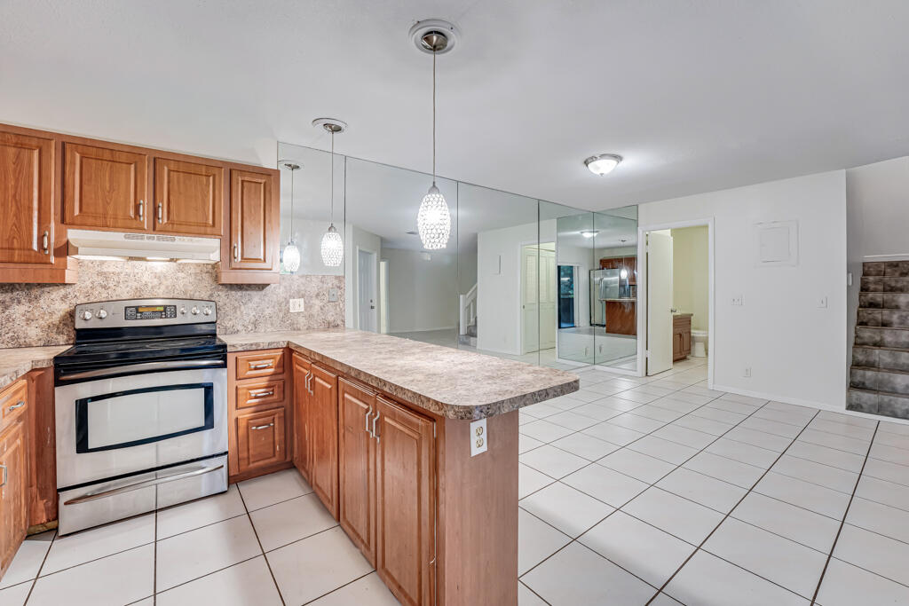 VILLAGE OF TURNBERRY PH II - Residential