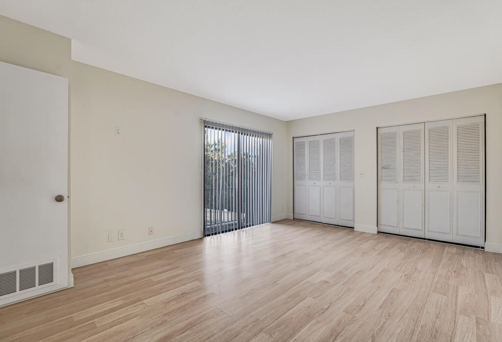 VILLAGE OF TURNBERRY PH II - Residential