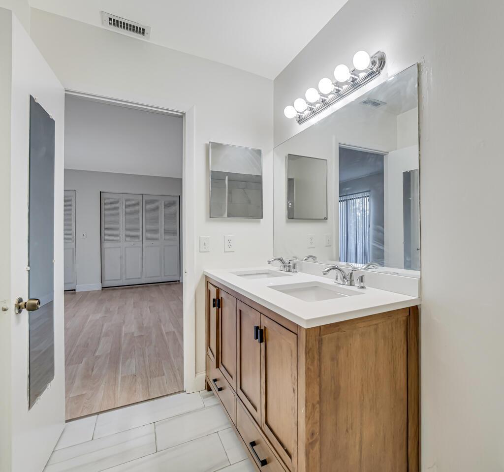 VILLAGE OF TURNBERRY PH I - Residential