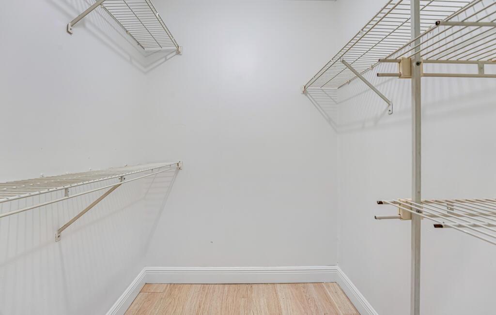 VILLAGE OF TURNBERRY PH I - Residential