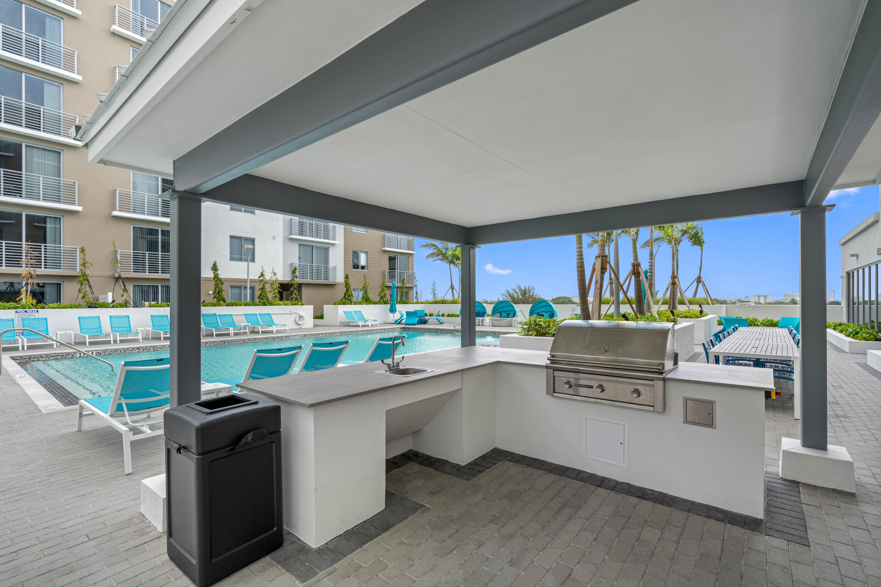 200 NE 1st Avenue 633