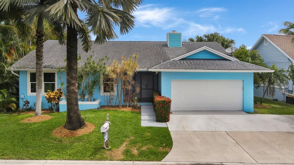 Photo of 715 SW Salerno Road, Stuart, FL 34997 (MLS # R10731582)