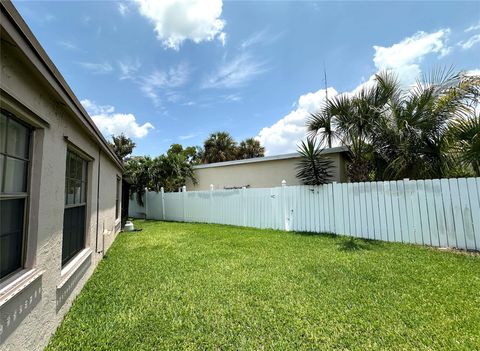 Single Family Residence in Miramar FL 2411 82nd Ave Ave 25.jpg