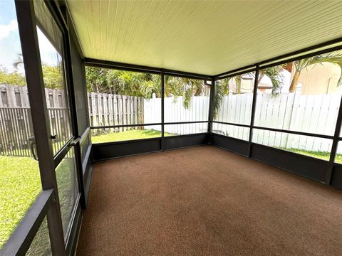 Single Family Residence in Miramar FL 2411 82nd Ave Ave 23.jpg