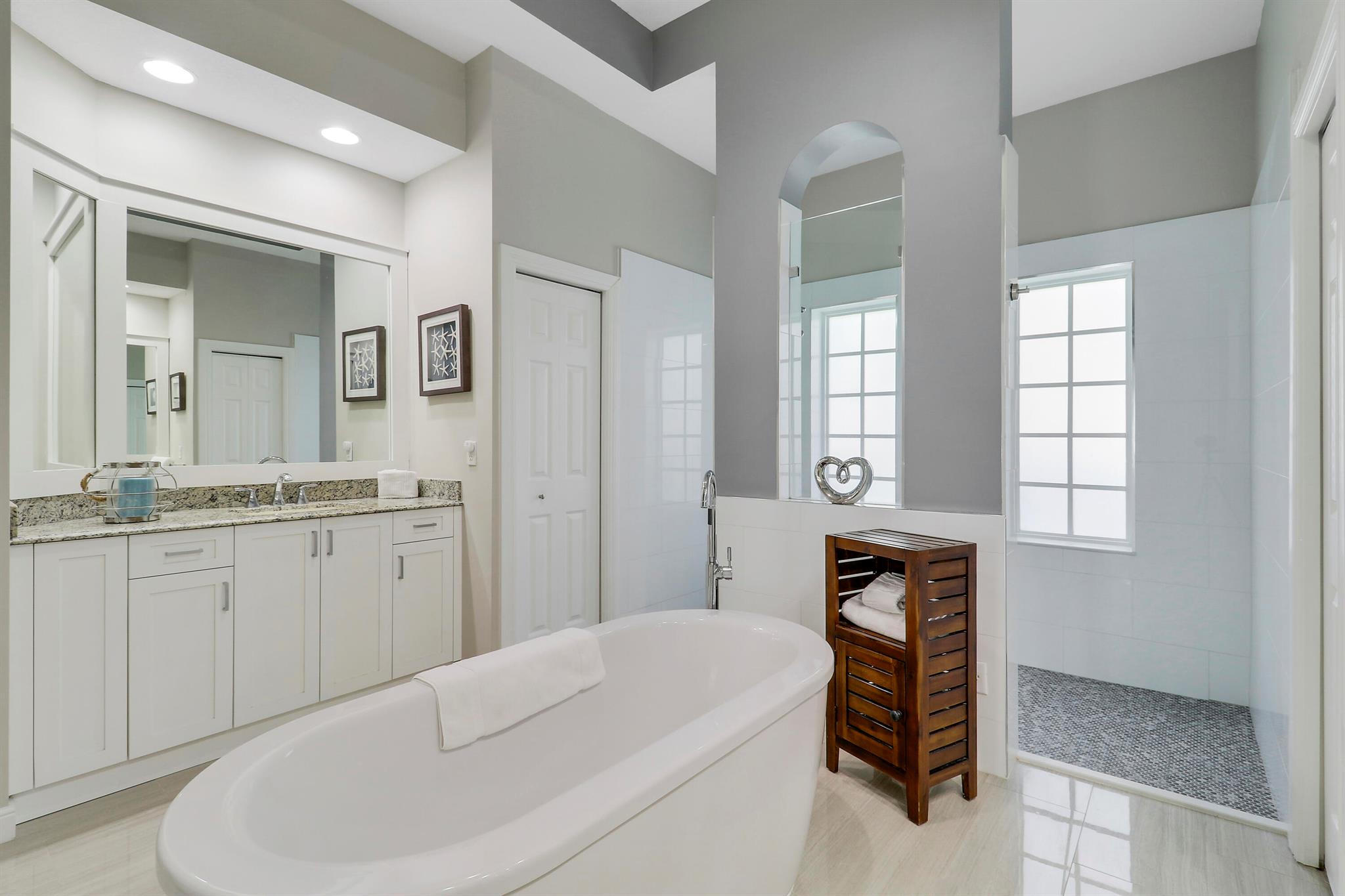 MYSTIC COVE - Residential