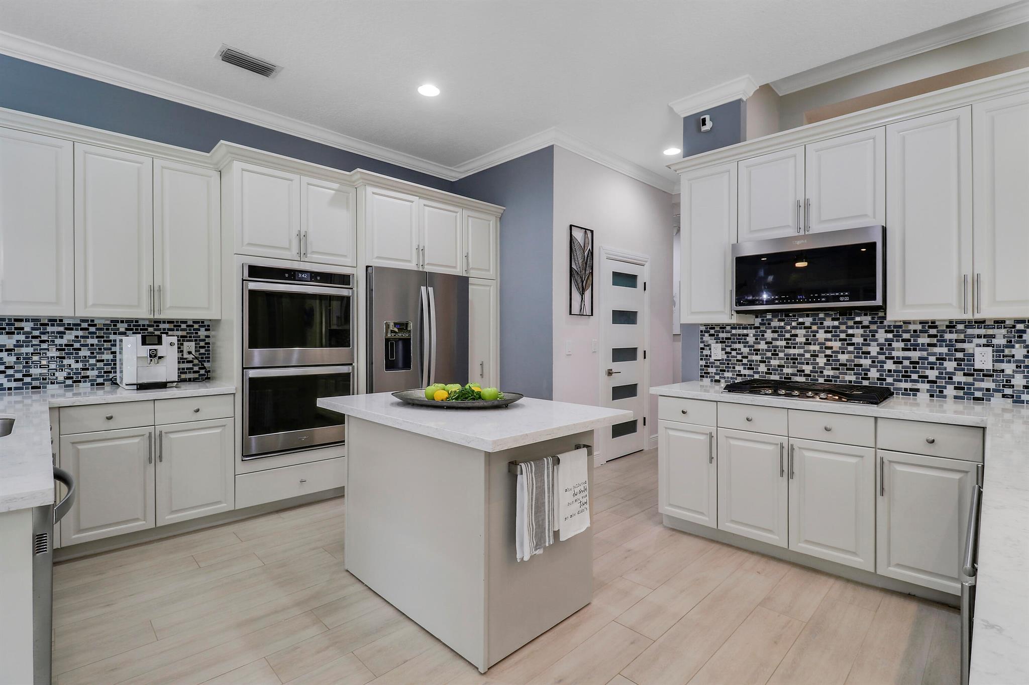 MYSTIC COVE - Residential