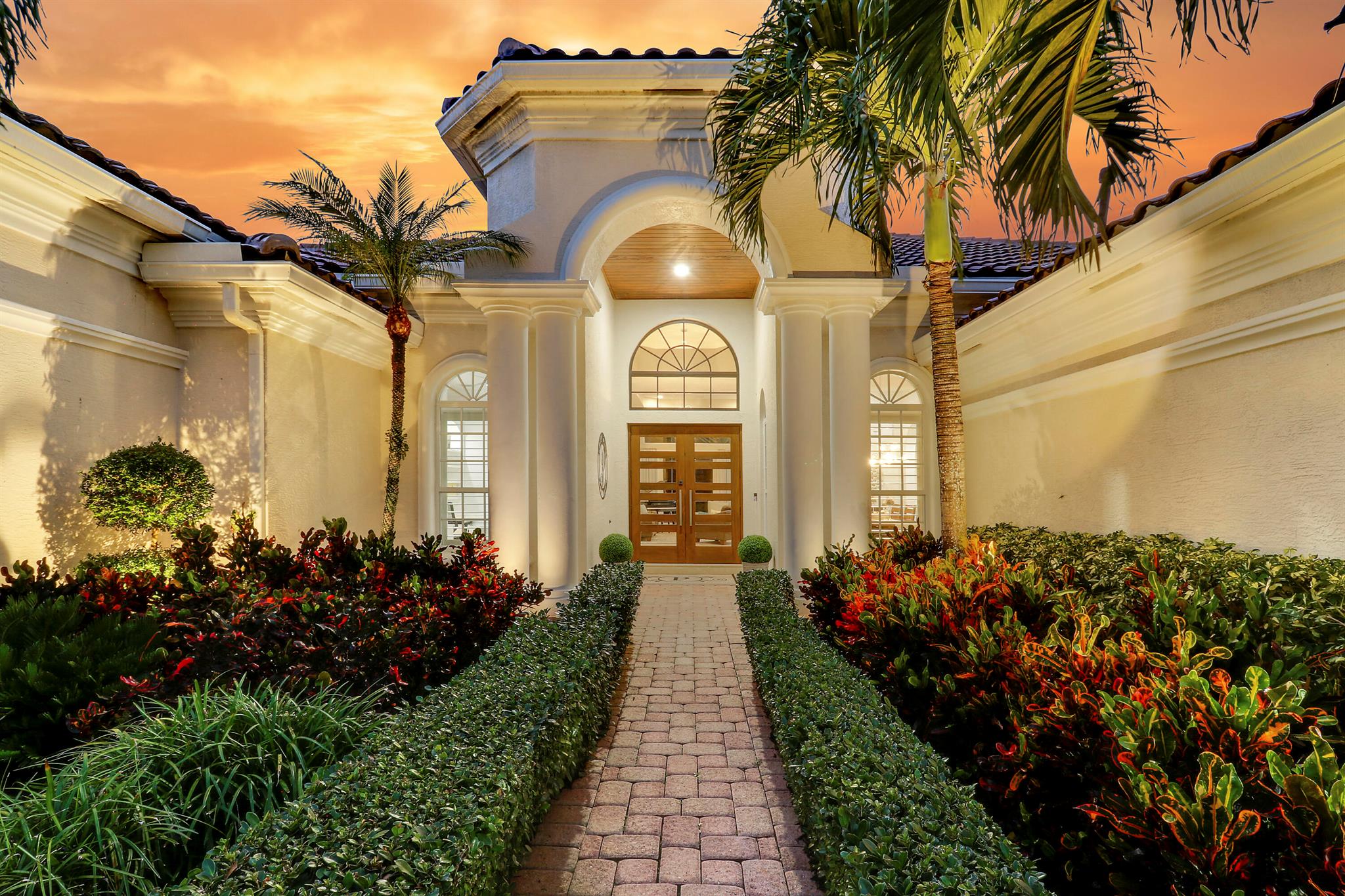 MYSTIC COVE - Residential