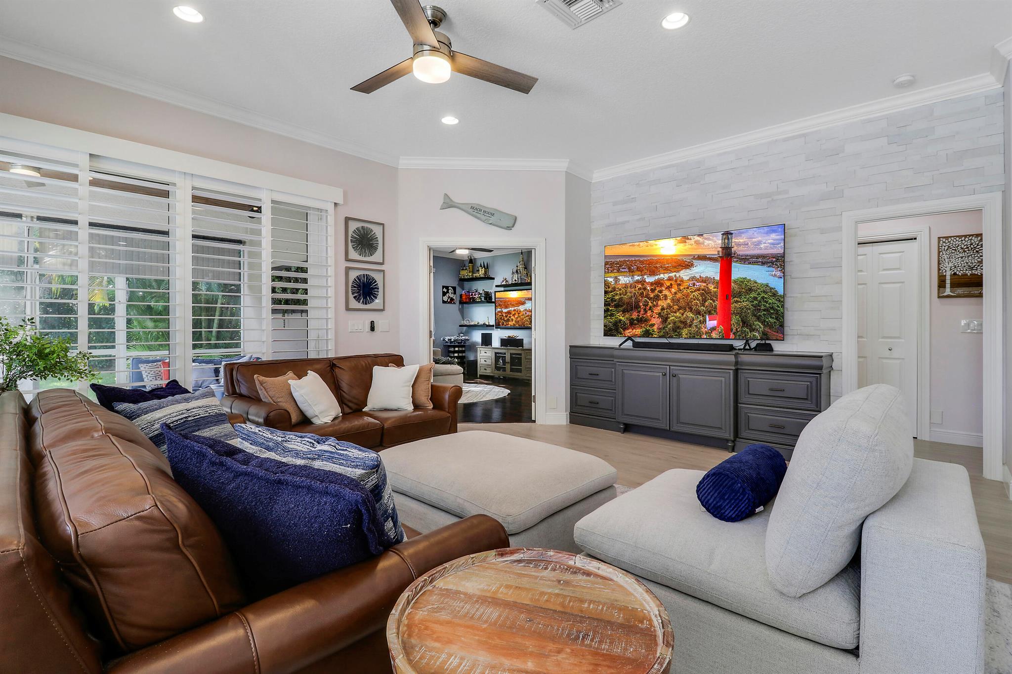 MYSTIC COVE - Residential