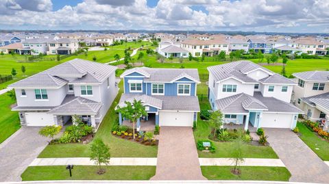 A home in Loxahatchee