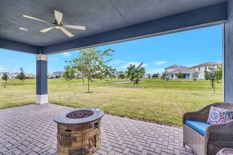 A home in Loxahatchee