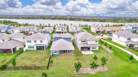 A home in Loxahatchee