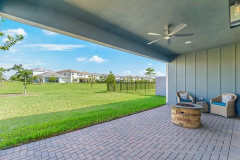 A home in Loxahatchee