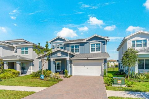 A home in Loxahatchee