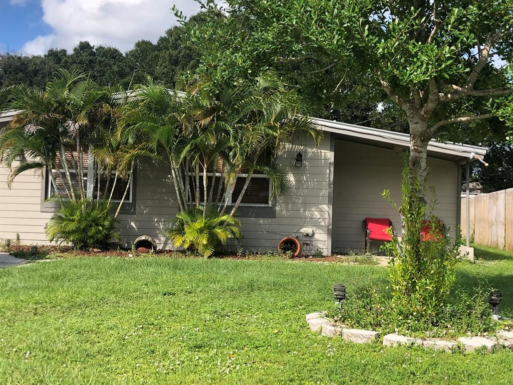 Photo of 204 Gardenia Avenue, Fort Pierce, FL 34982 (MLS # R10668705)