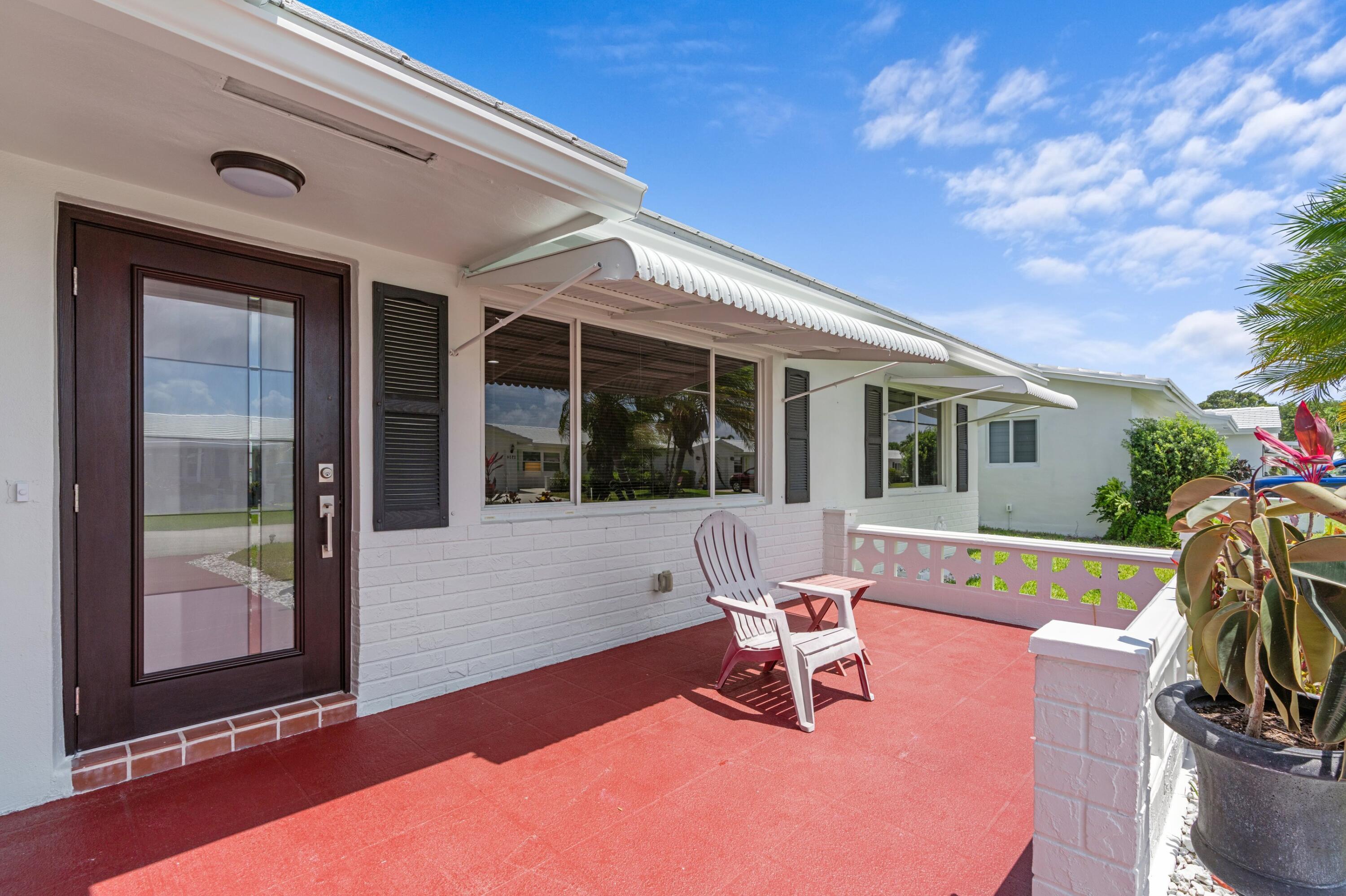 PALM BEACH LEISUREVILLE SEC 9 - Residential